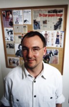 Berlin, DEU, 29.03.1999 -- portrait of Dirk Eggers, producer of the previous evening series Good