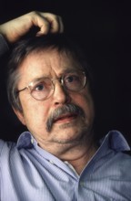 Berlin, DEU, 21.01.1999 -- portrait of Wolf Biermann (artist, protest musician, singer)