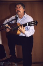 Berlin, DEU, 21.01.1999 -- portrait of Wolf Biermann (artist, protest musician, singer)