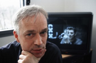 Berlin, DEU, 29.03.1999 -- portrait of the general director of the previous evening series Good