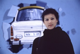Berlin, DEU, 19.02.1999 -- portrait of Sahra Wagenknecht (member of the Federal Coordinating