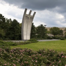 Berlin-Tempelhof airlift memorial based on plans by Eduard Ludwig, popularly known as Hunger Rake