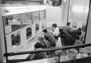 Frankfurt/Main, DEU, 15.03.2000 -- Frankfurt printing room. Drug emergency service rooms in