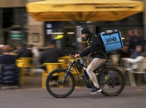Wolt Enterprises Oy, logo, delivery service, courier service, bicycle courier, courier driver rides