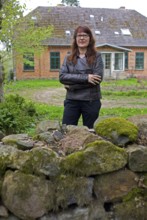 Germany JAMEL Mrs. Lohmeyer in front of her house