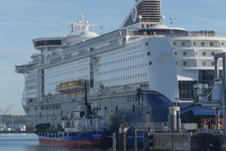 Port, Baltic Sea, Kiel, Kiel Fjord, Color Line, ferry to Oslo, shipping, cruise ship,