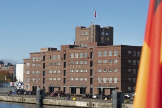 Harbor, Baltic Sea, Kiel Fjord, shipping traffic, wharf, pier, Sartori Berger Speicher, red brick