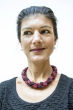 DEU Germany Germany Berlin The top politician on the left, Sarah Wagenknecht, during a photo