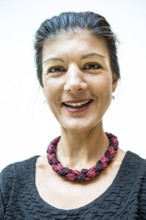 DEU Germany Germany Berlin The top politician on the left, Sarah Wagenknecht, during a photo