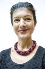 DEU Germany Germany Berlin The top politician on the left, Sarah Wagenknecht, during a photo