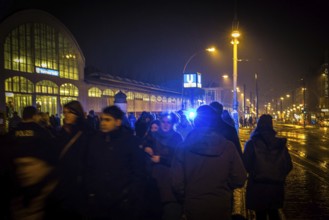 DEU Germany Germany Berlin Scene on the Warsaw Bridge in Berlin-Friedrichshain.People against a