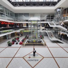 Europa-Center, shopping center, western courtyard with Bernard Gitton's flowing time clock,