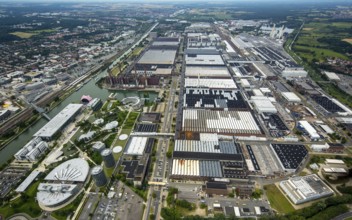 Volkswagen plant Wolfsburg with Autostadt and The Ritz Carlton Hotel, Lower Saxony, Germany,