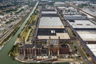 Volkswagen plant Wolfsburg with cogeneration plant VW Südstraße, Lower Saxony, Germany, Europe,