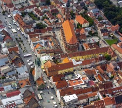 Basilica St. Jakob, gothic hall church, city tower at Theresienplatz, Straubing, East Bavaria,