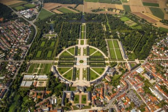 French Garden, Barck Garden with longitudinal and transverse axes, Schwetzingen Palace with Palace