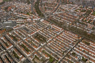 Rows of houses in the Findorff district, rented flats, multi-storey flats, red tiled roofs, attic