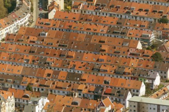 Rows of houses in the Findorff district, rented flats, multi-storey flats, red tiled roofs, attic