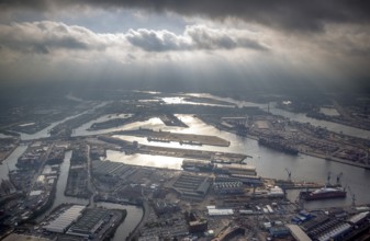 Hamburg harbour, Blohm + Voss shipyard, oil production ship on speech, Petrojarl Banff, Hamburg,