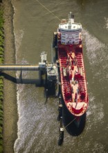 Gas tanker being unloaded, Hamburg harbour, Elbe, Hamburg, Free and Hanseatic City of Hamburg,