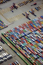 Straddle carrier, container transporter, container port Hamburg, CTA, Container Terminal