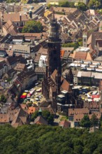 Freiburg Minster with market square, Freiburg im Breisgau, Breisgau, Baden-Württemberg, Germany,