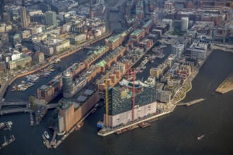 Construction site of the ElbPhilharmonie Hamburg, HafenCity, Elbe, Philharmonie, Speicherstadt