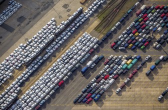 UniKai shipping of cars and lorries to Africa, car queues, car dump, cargo vehicles, new vehicles,