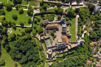 Heidelberg Castle, Heidelberg Castle, Heidelberg Castle Ruins, vertical photography, Heidelberg,