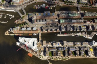 Elbphilharmonie with Hafencity, Speicherstadt, UNESCO World Heritage Site, Hamburg harbour, Elbe,