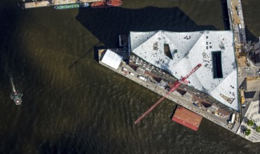 Roof construction of the Elbphilharmony, concert hall in the HafenCity in Hamburg, Elbphilharmonie