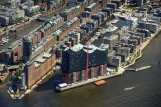 Elbphilharmonie with Hafencity, Speicherstadt, UNESCO World Heritage Site, Hamburg harbour, Elbe,