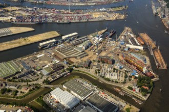 Dry docks of the Hamburg shipyard Blohm+Voss, Hamburg harbour, Elbe, Hamburg, Free and Hanseatic