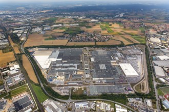 BMW plant regensburg, automotive plant, car factory, Bayrische Motorenwerke Fabrik Regensburg,
