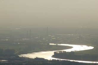 Remagen Rhine backlight industry chemical plant Bayer plant Bayer-Leverkusen Bayer Leverkusen haze
