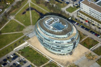 Office tower Heise headquarters in Hanover in spherical shape, Heise Medien GmbH & Co KG, Heise