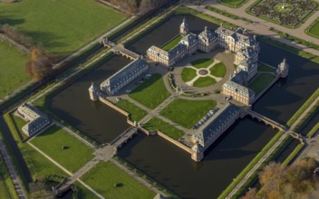 Nordkirchen Palace, Westphalian Versailles, Nordlirchen Palace, 18th century manor house in the