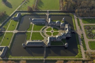 Nordkirchen Palace, Westphalian Versailles, Nordlirchen Palace, 18th century manor house in the