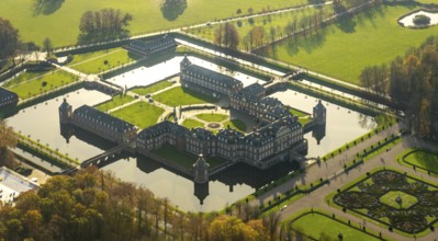 Nordkirchen Palace, Westphalian Versailles, Nordlirchen Palace, 18th century manor house in