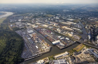 Aerial photo, harbour area, harbour facilities, Obererft, Neuss, city limits Düsseldorf, Rhineland,