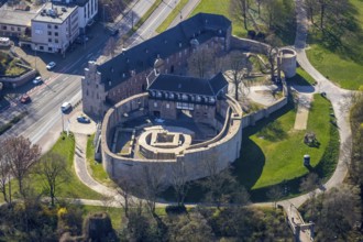 Aerial photo, Broich Castle, Linksruhr, Mülheim an der Ruhr, Ruhr area, North Rhine-Westphalia,