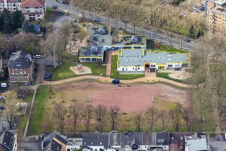 Aerial view, Municipal day care centre Villa Kunterbunt, with extension II, John-Lennon-Platz,