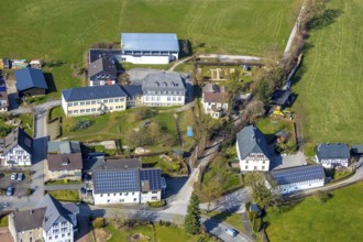 Aerial view, Catholic primary school Helleferld, residential buildings with solar roofs, Hellefeld,