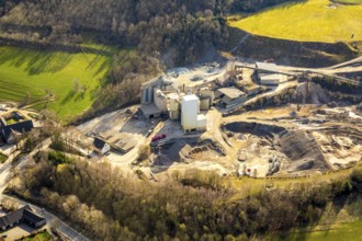 Aerial photo, AMA Westefeld, Deutsche Asphalt GmbH, quarry, Westenfeld, Sundern, Sauerland, North