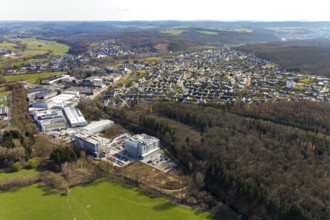 Aerial view, industrial estate Belecke-West, Max-Planck-Straße, view of Belecke, Warstein, North