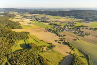 Aerial view, local view Börninghausen, meadows and fields, Preußisch Oldendorf, OWL,