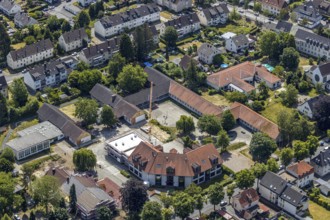 Aerial view, refurbishment and new construction for the Petri primary school, Werl, Soester Börde,