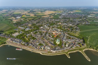Aerial view, town view Rees, river Rhine, catholic church St. Assumption of the Virgin Mary,