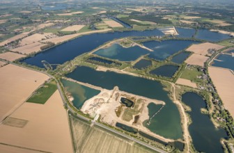 Aerial photograph, Hagener Meer nature reserve, Bellinghover Meer, Lange Renne, Bislicher Straße,