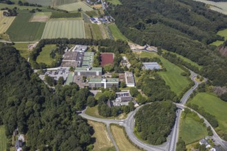 Aerial view, Werner-Richard-Berufskolleg, Volmarstein Educational Centre, Grundschöttel, Wetter,